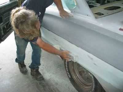 Технология покраски металликом предполагает тщательную подготовку поверхности автомобиля