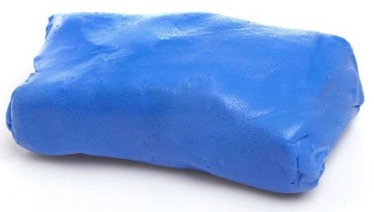 Синяя синтетическая глина на фото
